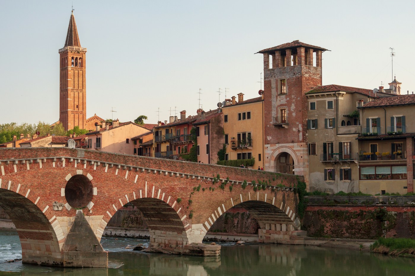 Ponte Pietra sull'Adige, a Verona